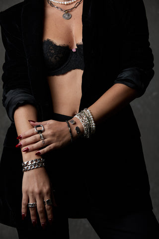 The Noir Ring